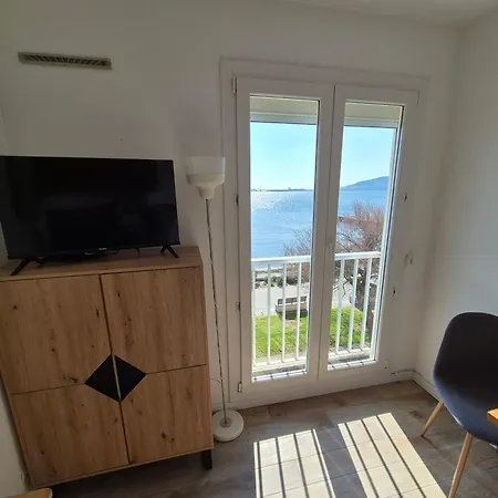 19m2 Classe 1, Vue Sur Etang De Thau, 200m Des Cures, 2eme Etage Sans Ascenseur Apartment Balaruc-les-Bains