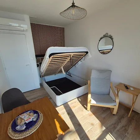 19m2 Classe 1, Vue Sur Etang De Thau, 200m Des Cures, 2eme Etage Sans Ascenseur * Balaruc-les-Bains