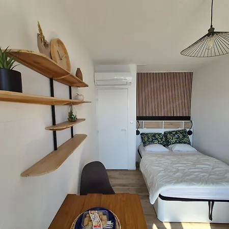 19m2 Classe 1, Vue Sur Etang De Thau, 200m Des Cures, 2eme Etage Sans Ascenseur Balaruc-les-Bains