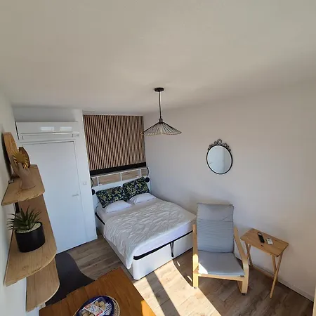 19m2 Classe 1, Vue Sur Etang De Thau, 200m Des Cures, 2eme Etage Sans Ascenseur Apartment Balaruc-les-Bains