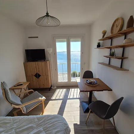 19m2 Classe 1, Vue Sur Etang De Thau, 200m Des Cures, 2eme Etage Sans Ascenseur * Balaruc-les-Bains