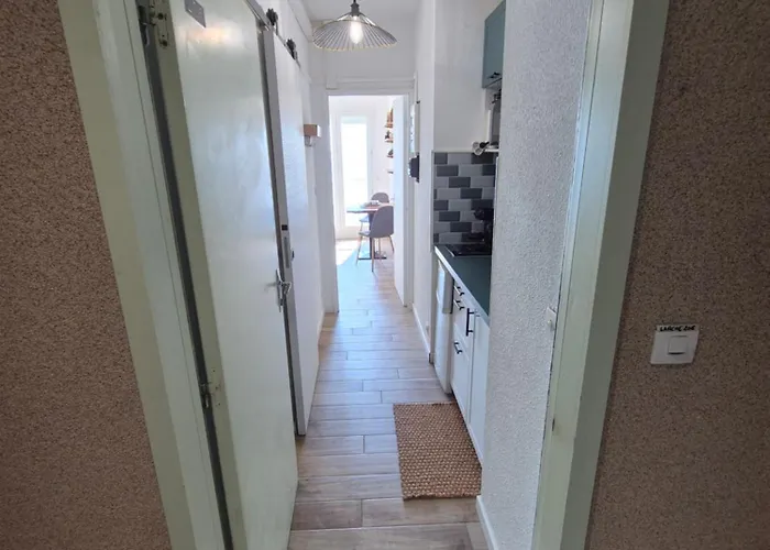 19m2 Classe 1, Vue Sur Etang De Thau, 200m Des Cures, 2eme Etage Sans Ascenseur Apartament *